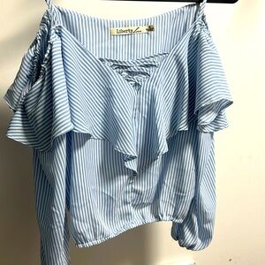 Liberty Love mid drift top